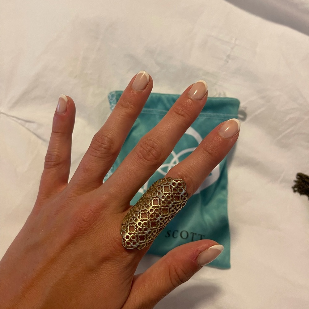 GUC Kendra Scott Adjustable Cocktail Ring